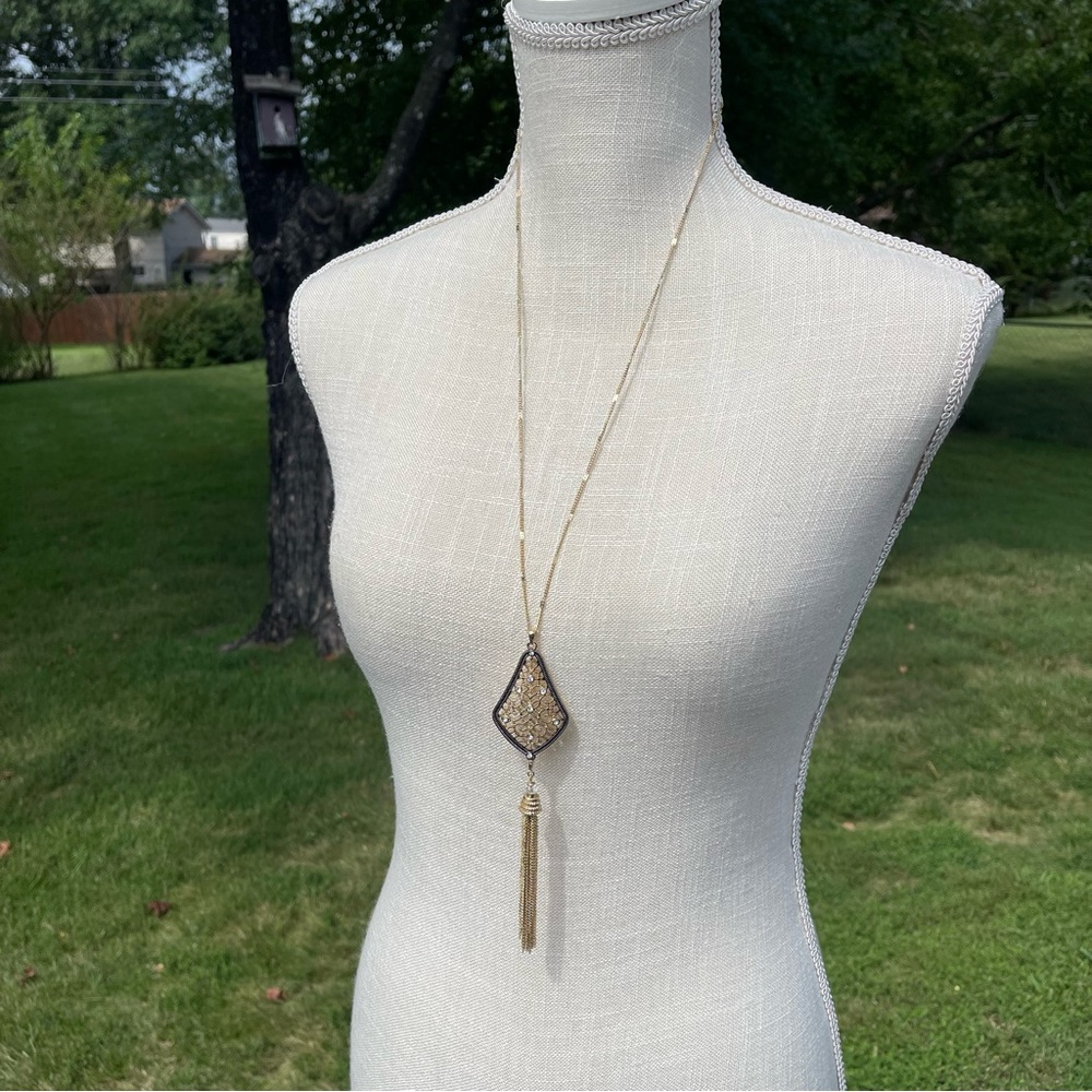 Park Lane Queenie Gold Pendant Necklace with Matching Earrings